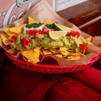 Nachos Guacamole